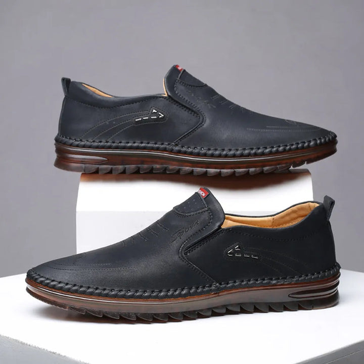 Men's soft sole stitched breathable casual Loafer shoes (Black)